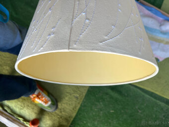 Predám biele tienidlo na lampu - 2