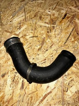 passat b6 2.0 tdi 16v cbab hadice intercooler - 2