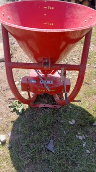 Rozmetadlo umelych hnojiv kirchner - 2