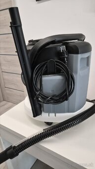 Kärcher tepovač SE 4 - 2