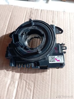 Podvolantovy krúžok - 2