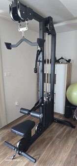 Posilnovaci stroj,horna a spodna kladka - 2