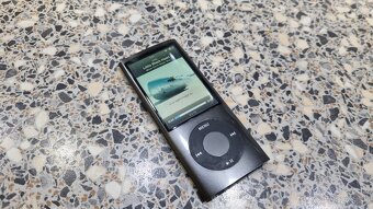 Predam Apple Ipod nano 5 generacia 8GB - 2