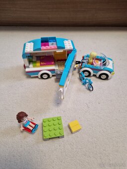 LEGO výletný karavan - 2