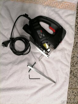 El. Priamočiara píla,, SKILL 1061AA,, 800W,-40€ - 2