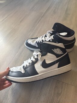 Air Jordan 1 Mid - 2
