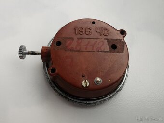 Hodinky z rádia-mechanické - 2