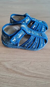 Sandalky Froddo velkost 20 - 2