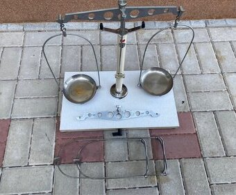 Rovnoramenná lekárenská váha SLM 03-13 - 2