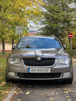 Škoda Superb kombi 3.6 fsi VR6 4x4 - 2