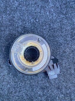 Podvolantovy krúžok - 2