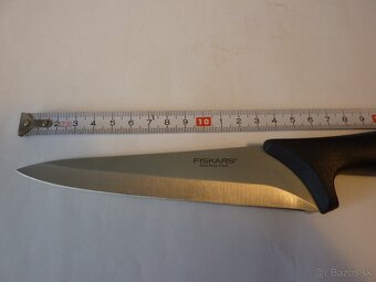 FISKARS- kuchynský nôž - 2