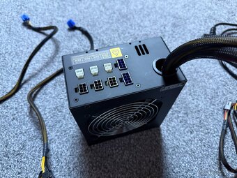 Predám zdroj FSP Fortron Hyper M 600 - 2