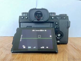 Fujifilm X-T5 - 2