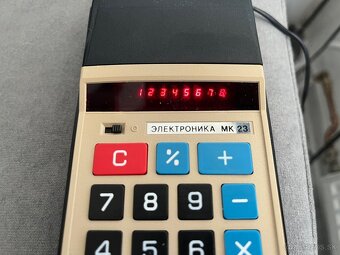 Predám elektricky kalkulator elektronika MK23 - 2