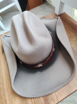 Western klobuk - 2