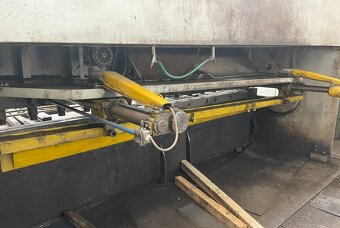 Nožnice tabuľové CNTA 3150/16 A - 2