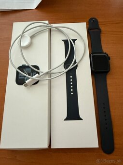 Apple Watch SE (Gen 2) 44 mm 2025 - 2