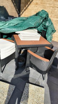 Ratanovè posedenie - 2