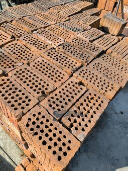 VOŠTINOVÁ TEHLA - 2