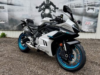 675 SR-R cfmoto - 2