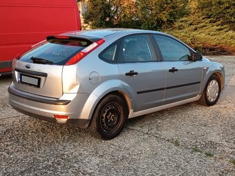 Predám 5dv. Ford Focus 1,6i r.v.2005 74kW - 2