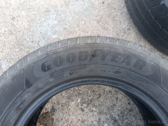 Predam pneu 215/65r16C - 2