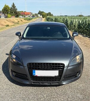 AUDI TT Kupé, 147 kW, 1984.0 cm³ - 2