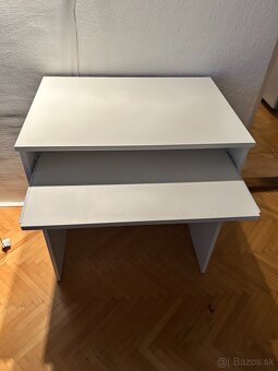 pisaci stol - 2