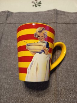 Retro hrnček Maggi - porcelán - 2