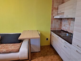 Garsónka prenájom - Topoľčany pri OC Juh - 2