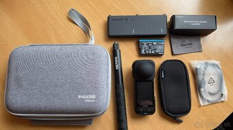 Insta360 X5 Essentials Bundle - 2