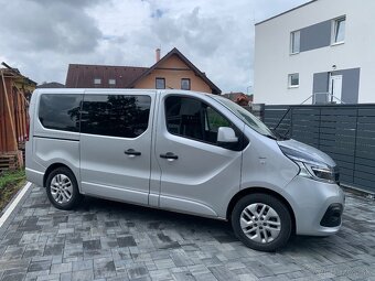Prenajom auta Renault Trafic 8 miestne auto - 2