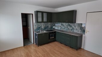 3-izbový nebytový priestor + BEZPLATNÉ parkovanie - 2