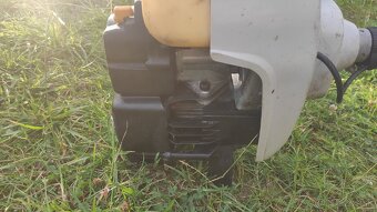Benzínový vyžinač RYOBI - 2
