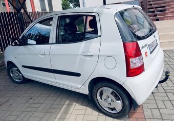 Kia Picanto 1.1i - 2