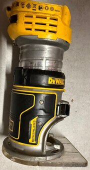 Dewalt aku ohranovacia freza DCW600 - 2