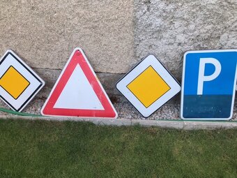 Dopravné značky  - tabule - 2