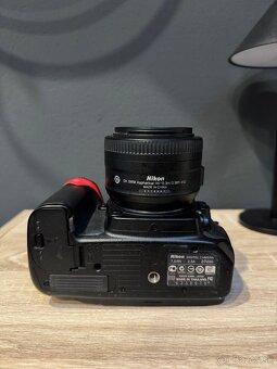 Nikon D7000, 35mm 1.8, 50mm 1.8 - 2