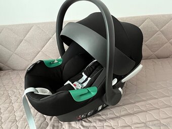 Autosedačka +základňa Cybex Aton B2 - 2