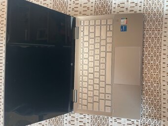 Paradány HP Pavilion x 360 s procesorom 13 generácie - 2