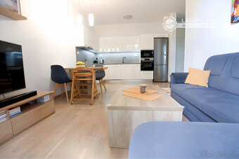 Byt 3+1 s balkónom Nám. Iglovia, Spišská Nová Ves - 2