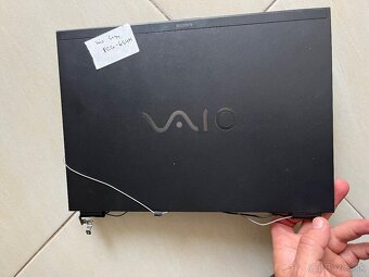Predam LCD displej z notebooku Sony Vaio PCG-6S4M - 2