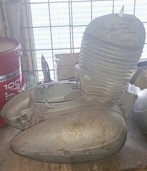 Motor Jawa 250 / 353 Polbubon - 2