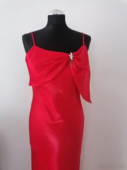 Trendovés spoločenské šaty M - 2