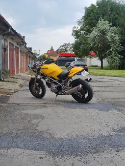 Ducati Monster 600 - 2