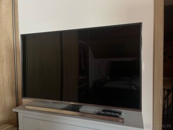 UHD TV Samsung - 2