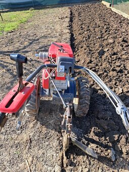 Malotraktor Votkinsk - 2