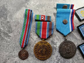Vojenské nášivky a medaile z misií OSN - 2
