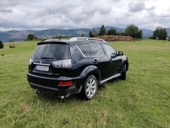 Mitsubishi Outlander 2.2 4x4 7-miestne automat - 2